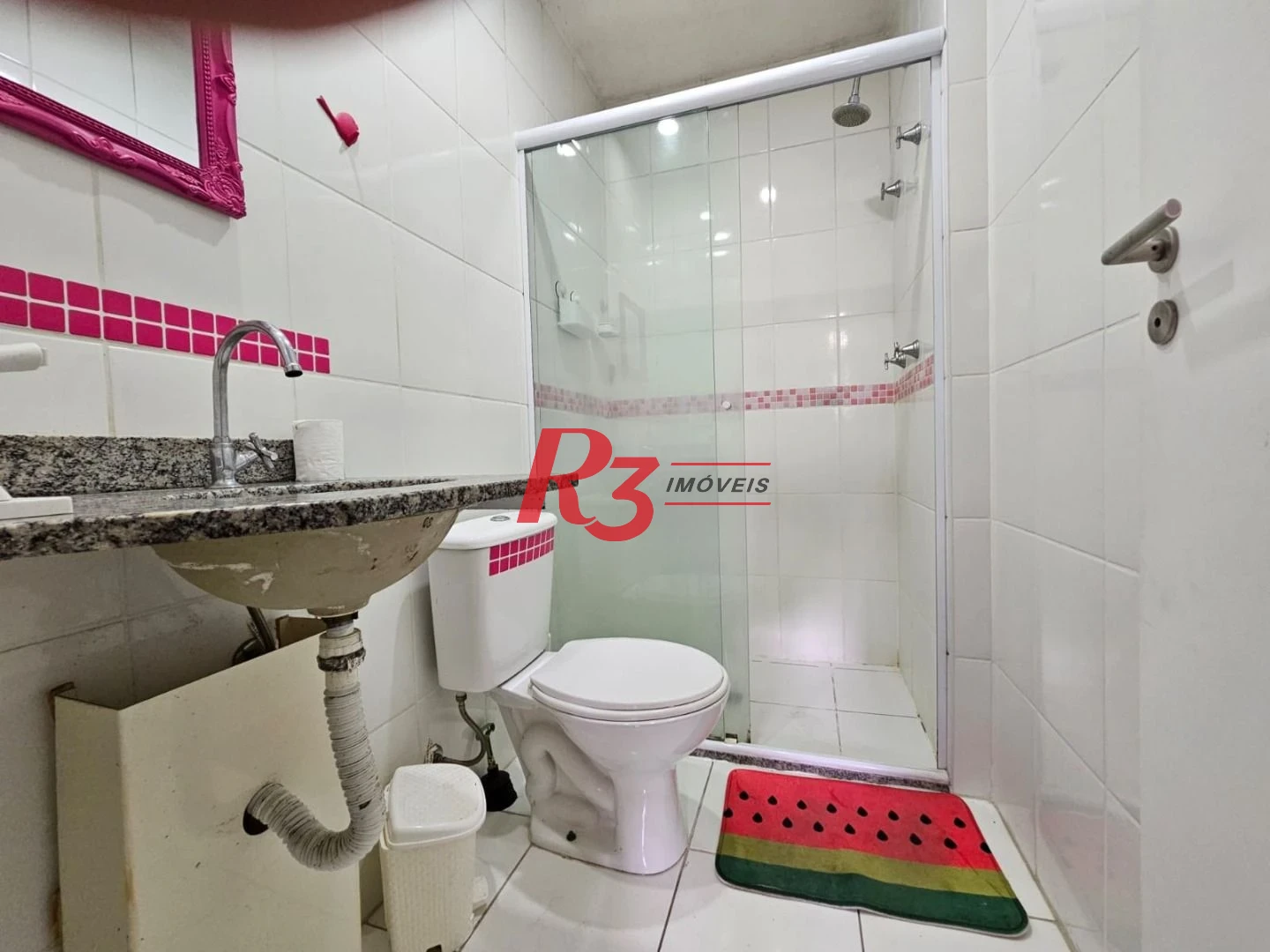Apartamento com 2 dormitórios à venda, 64 m² por R$ 543.000,00 - Marapé - Santos/SP