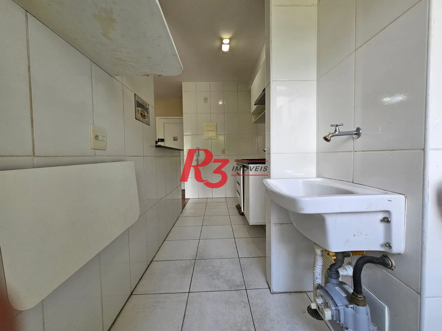 Apartamento com 2 dormitórios à venda, 64 m² por R$ 543.000,00 - Marapé - Santos/SP
