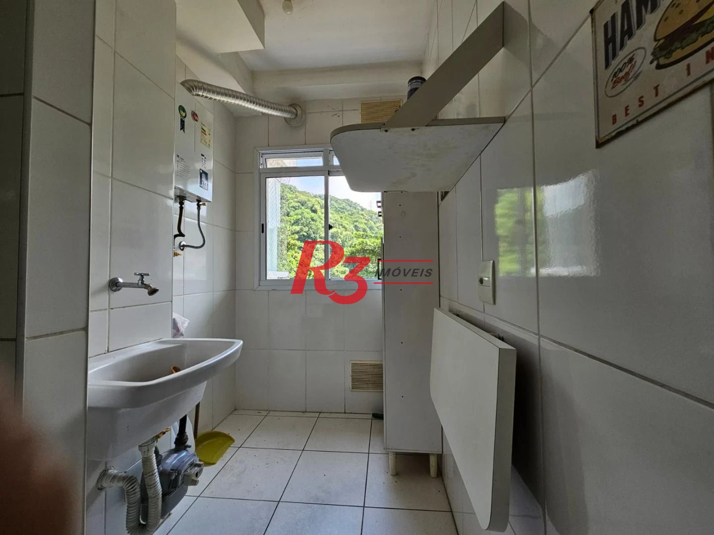 Apartamento com 2 dormitórios à venda, 64 m² por R$ 543.000,00 - Marapé - Santos/SP