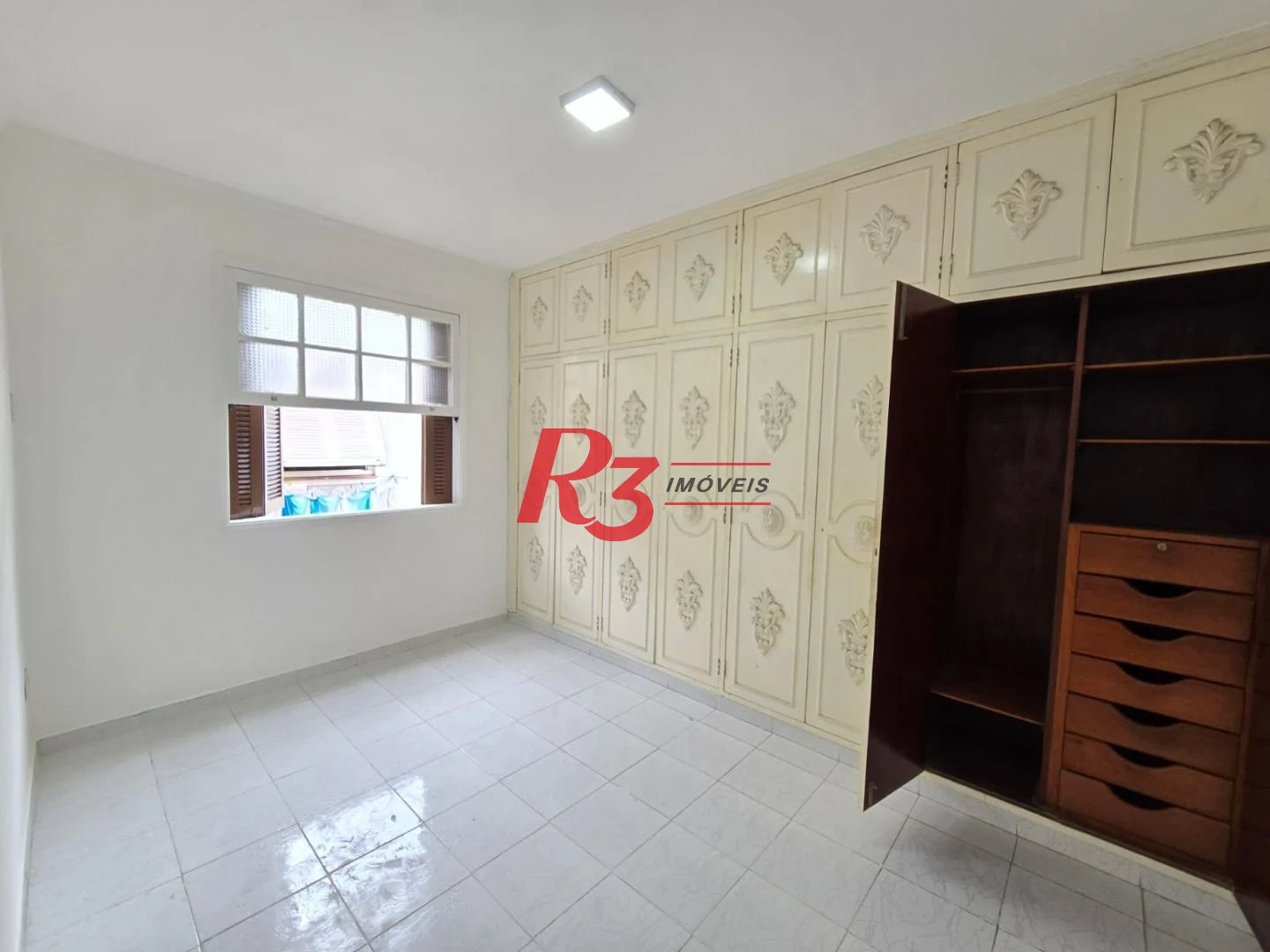 Apartamento à venda, 83 m² por R$ 299.000,00 - Encruzilhada - Santos/SP