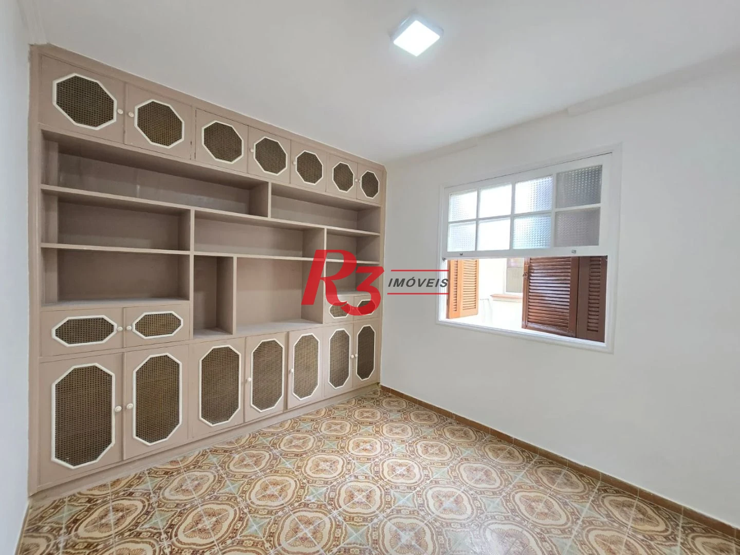 Apartamento à venda, 83 m² por R$ 299.000,00 - Encruzilhada - Santos/SP