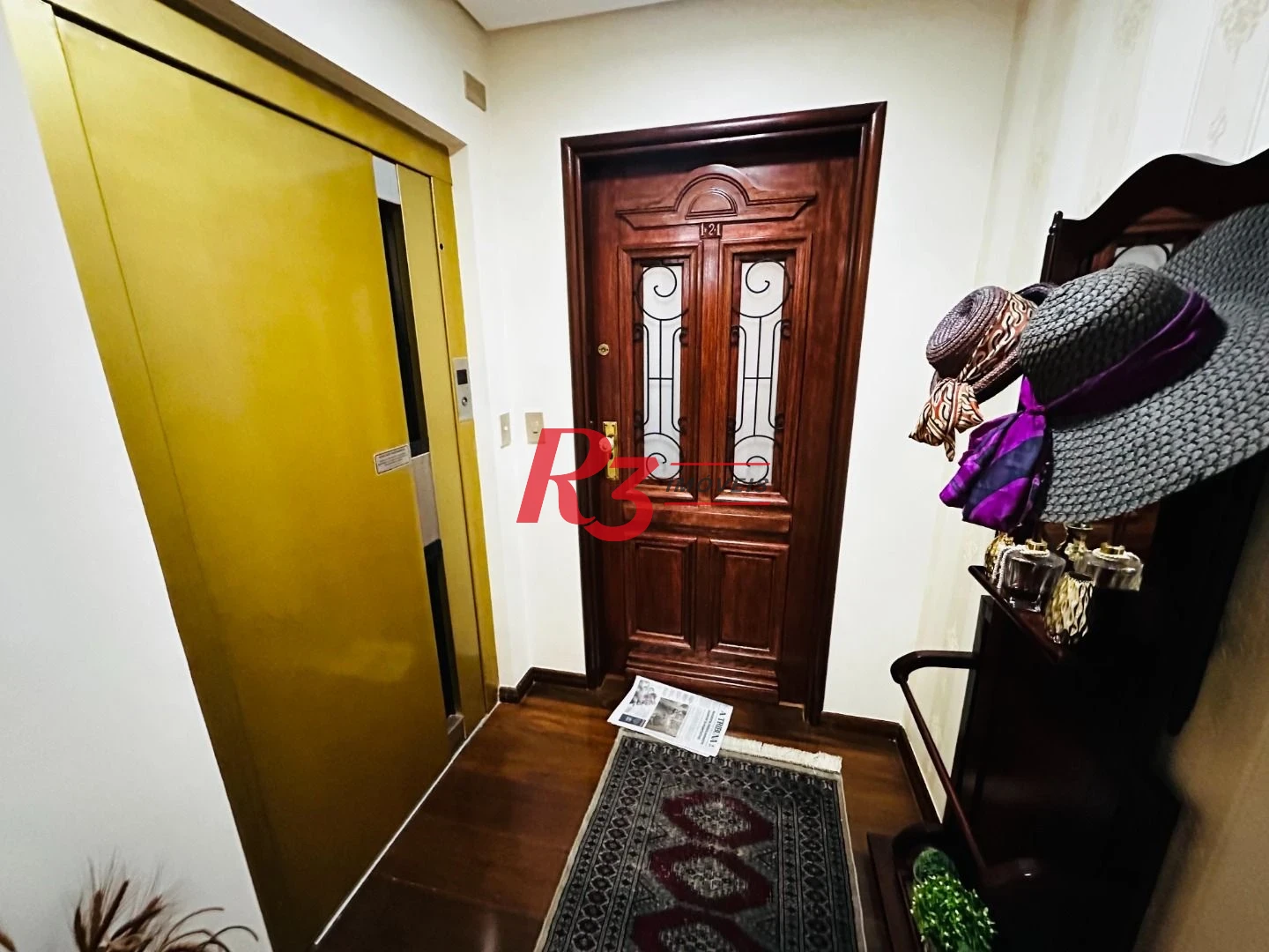 Cobertura com 4 dormitórios à venda, 332 m² por R$ 3.000.000,00 - Gonzaga - Santos/SP