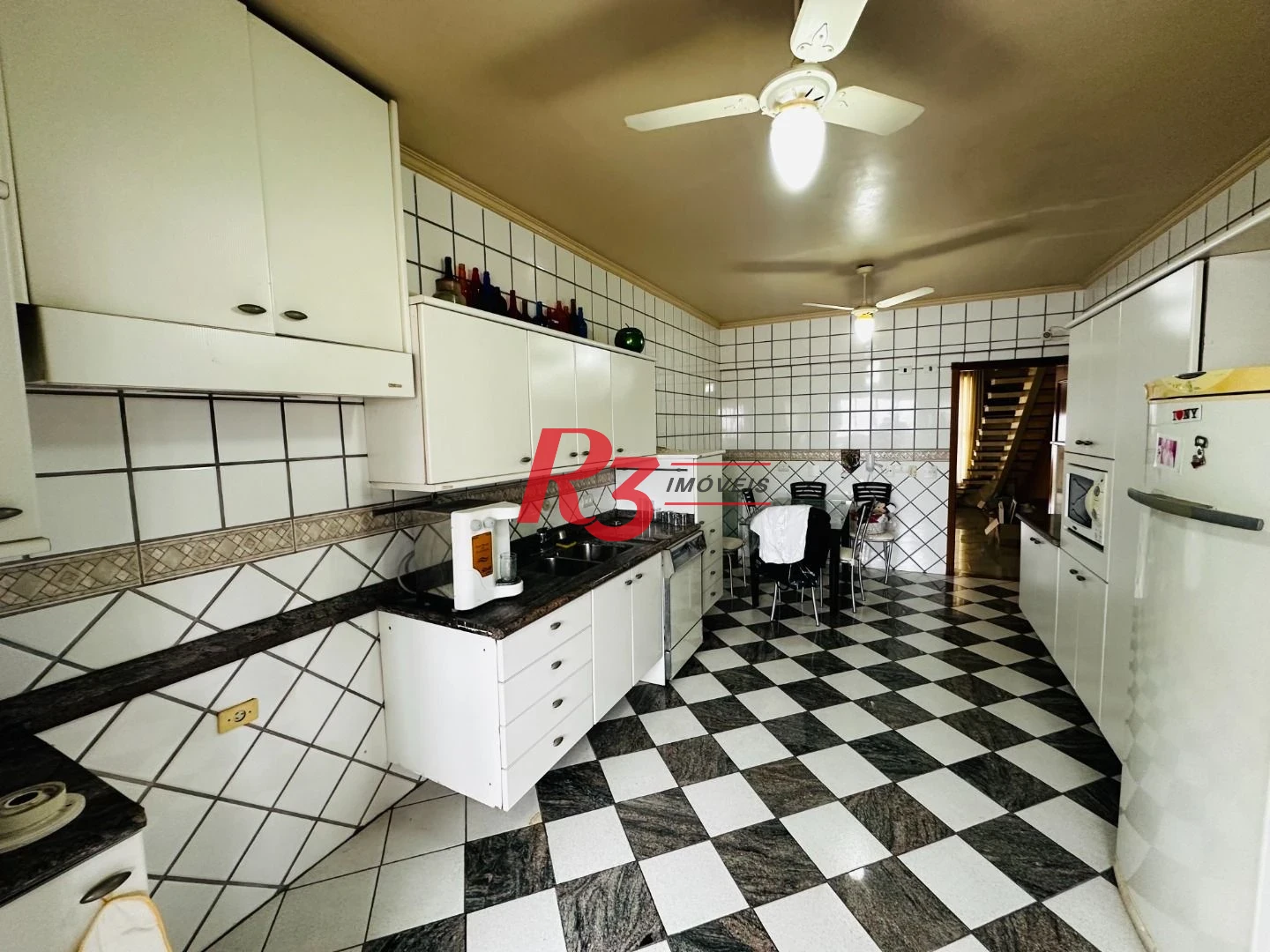 Cobertura com 4 dormitórios à venda, 332 m² por R$ 3.000.000,00 - Gonzaga - Santos/SP