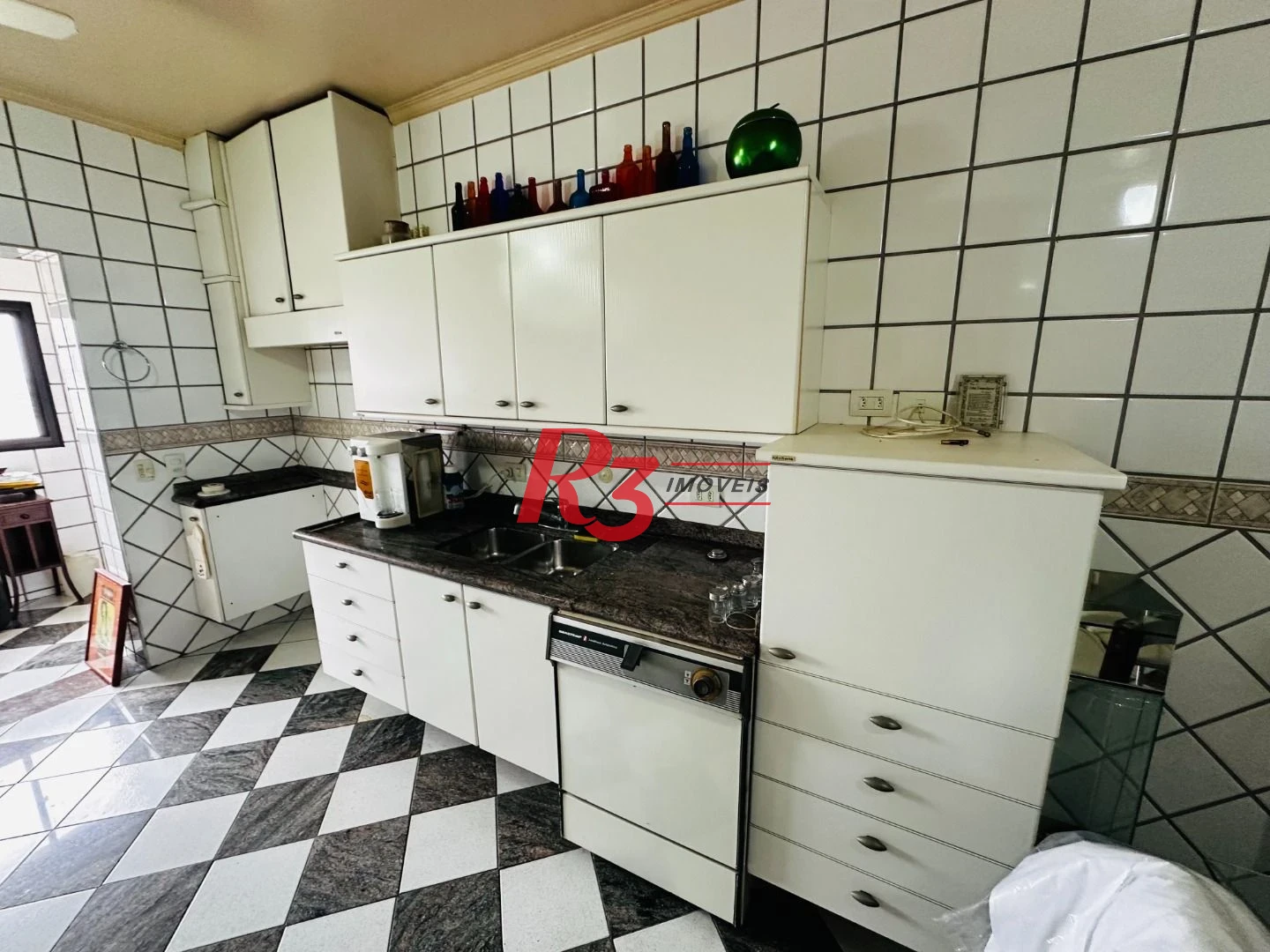 Cobertura com 4 dormitórios à venda, 332 m² por R$ 3.000.000,00 - Gonzaga - Santos/SP