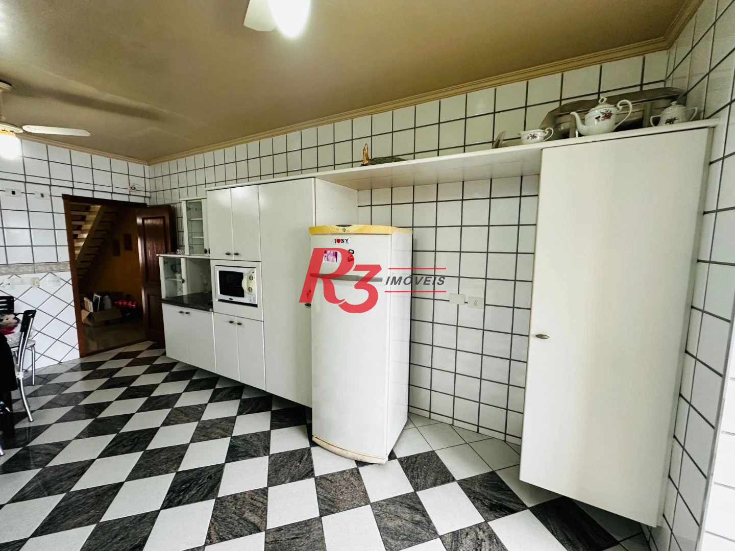 Cobertura com 4 dormitórios à venda, 332 m² por R$ 3.000.000,00 - Gonzaga - Santos/SP