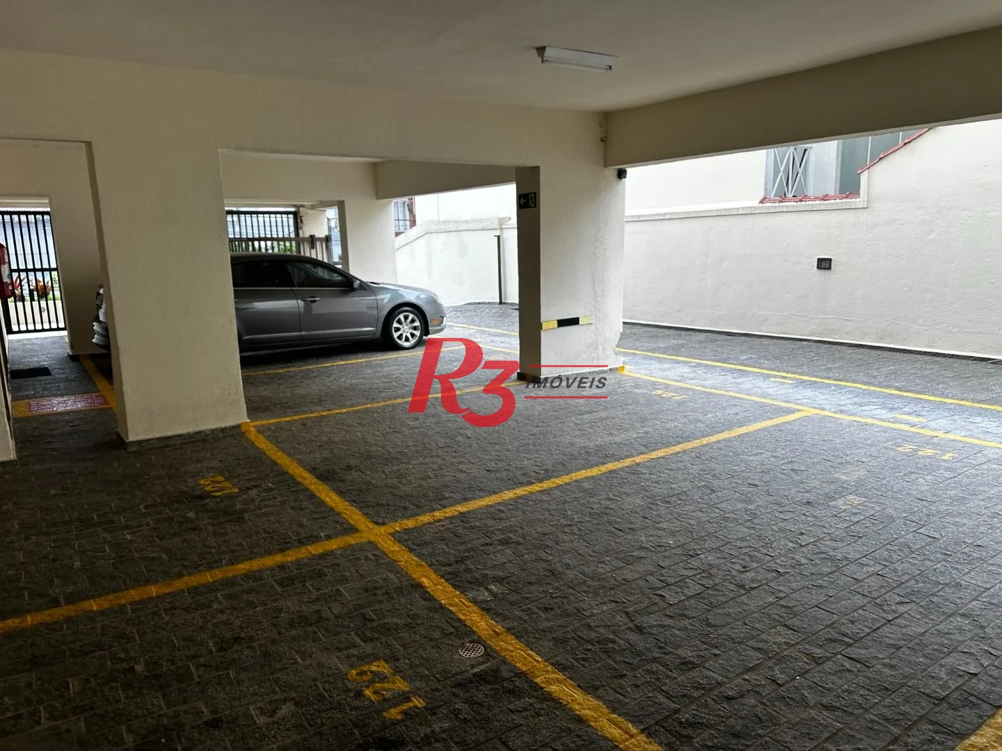 Cobertura com 4 dormitórios à venda, 332 m² por R$ 3.000.000,00 - Gonzaga - Santos/SP