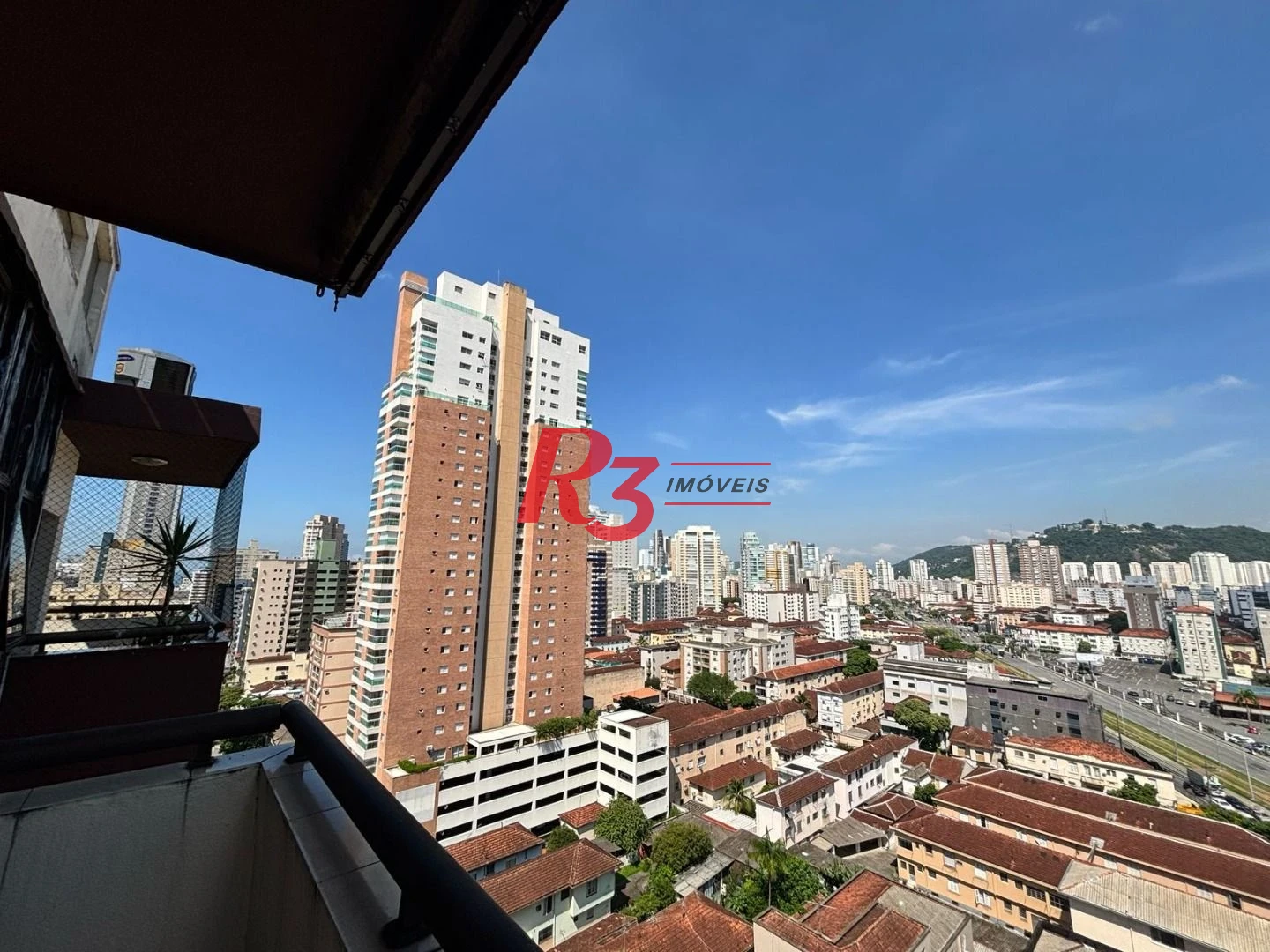 Excelente Cobertura Duplex com 4 quartos, 2 suítes, 2 vagas, bairro Gonzaga!!!