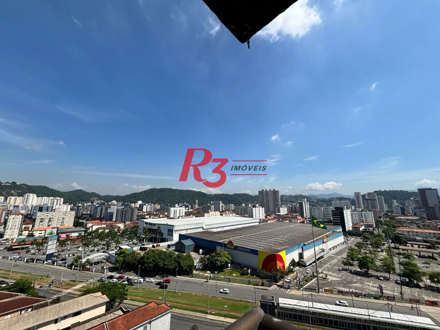 Excelente Cobertura Duplex com 4 quartos, 2 suítes, 2 vagas, bairro Gonzaga!!!