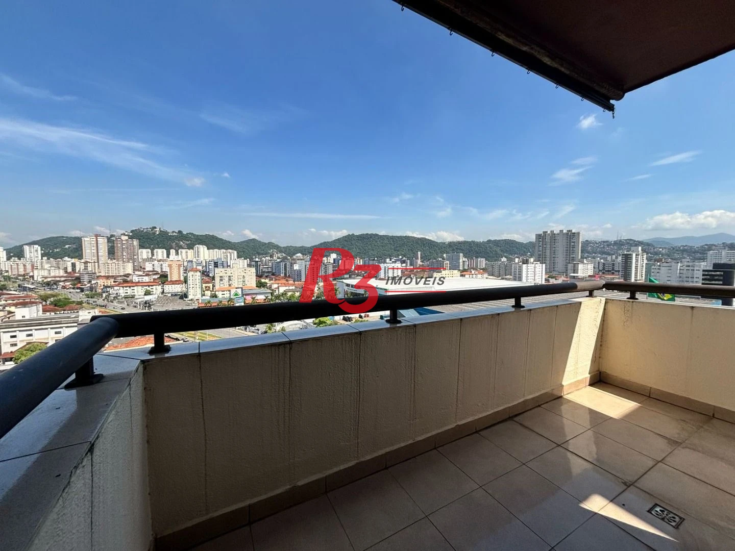 Excelente Cobertura Duplex com 4 quartos, 2 suítes, 2 vagas, bairro Gonzaga!!!