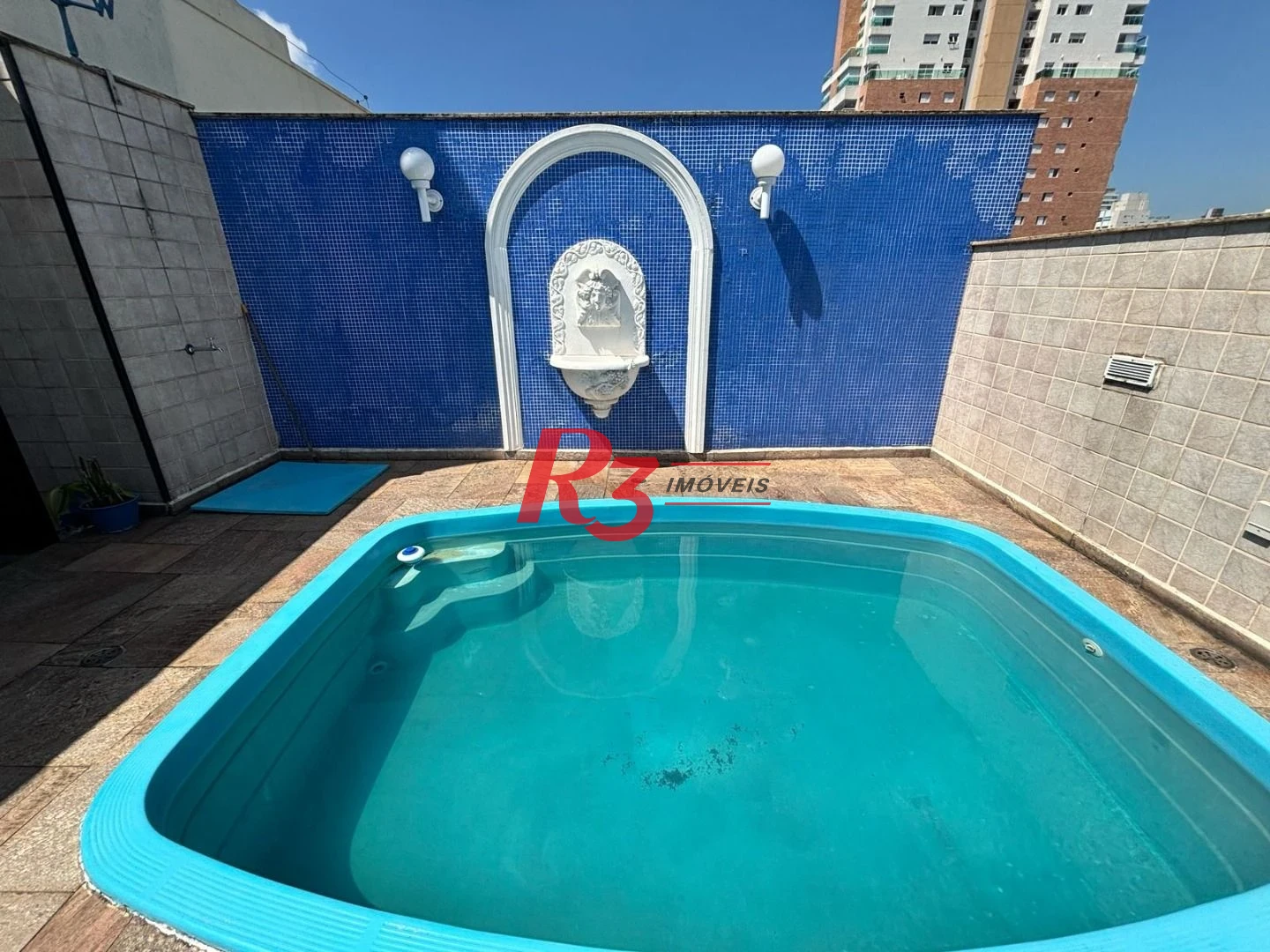 Excelente Cobertura Duplex com 4 quartos, 2 suítes, 2 vagas, bairro Gonzaga!!!