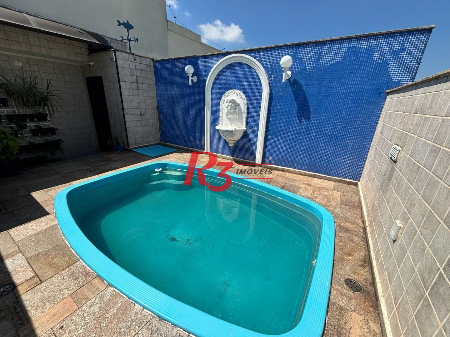 Excelente Cobertura Duplex com 4 quartos, 2 suítes, 2 vagas, bairro Gonzaga!!!