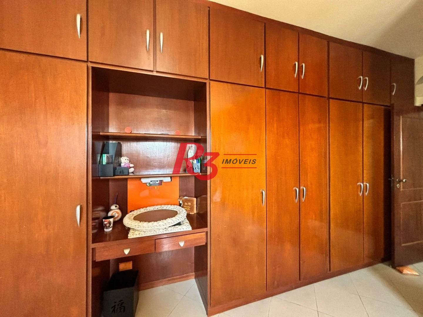 Excelente Cobertura Duplex com 4 quartos, 2 suítes, 2 vagas, bairro Gonzaga!!!