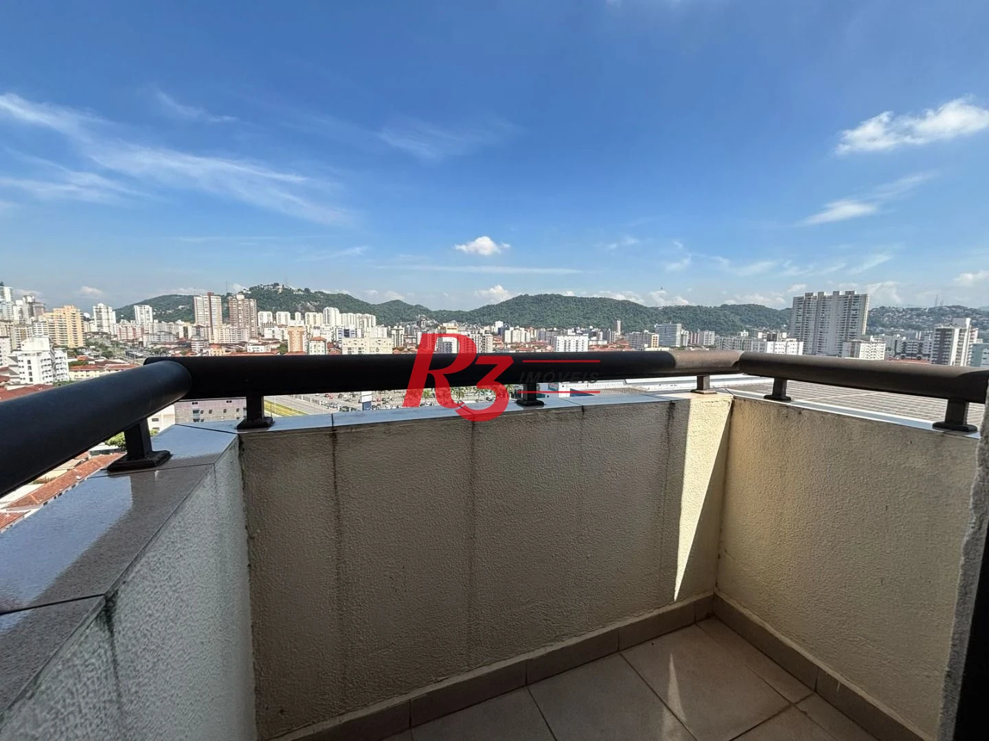 Excelente Cobertura Duplex com 4 quartos, 2 suítes, 2 vagas, bairro Gonzaga!!!