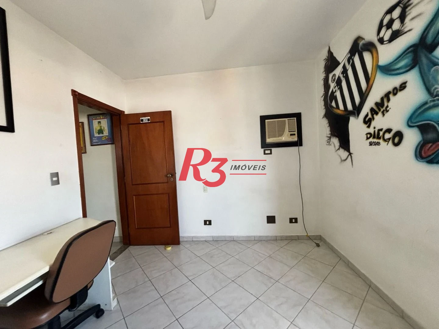 Excelente Cobertura Duplex com 4 quartos, 2 suítes, 2 vagas, bairro Gonzaga!!!