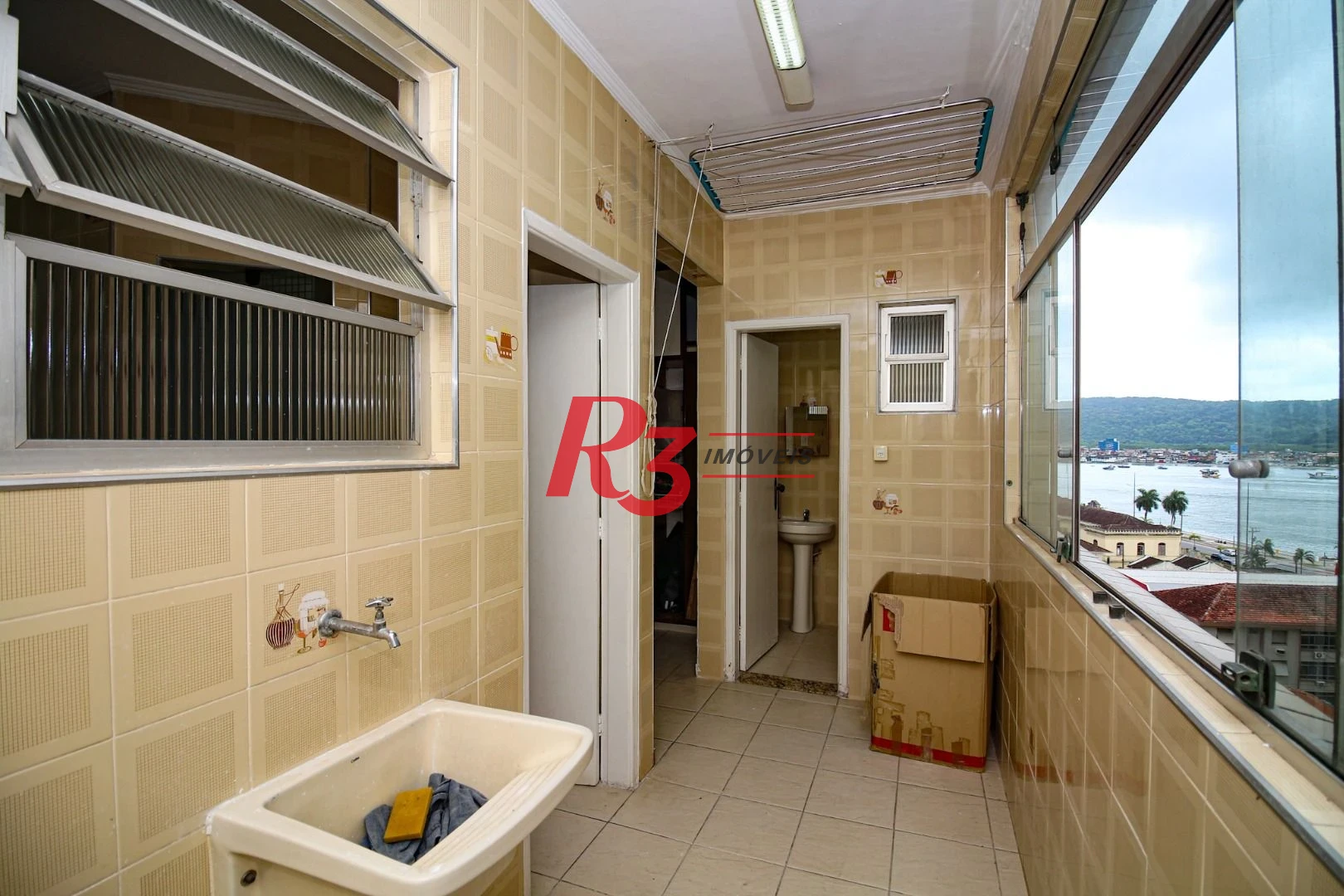 Cobertura com 3 dormitórios à venda, 246 m² por R$ 1.400.000,00 - Ponta da Praia - Santos/SP