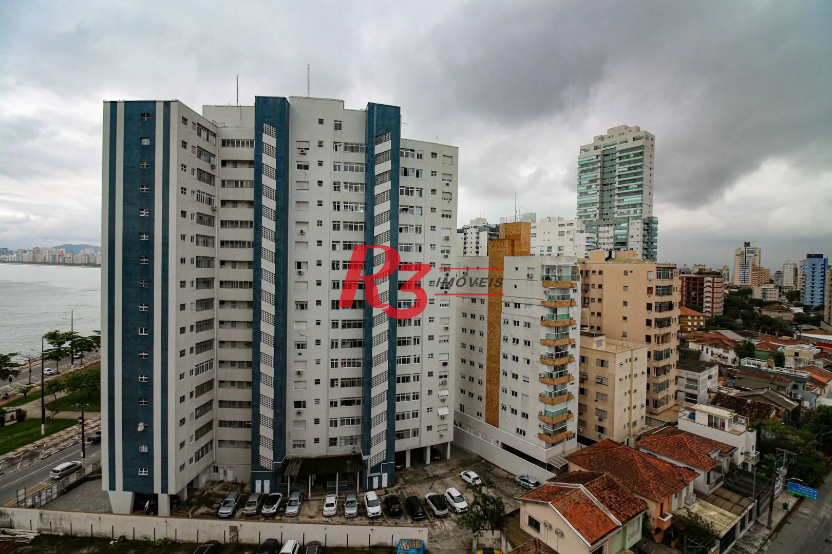 Cobertura com 3 dormitórios à venda, 246 m² por R$ 1.400.000,00 - Ponta da Praia - Santos/SP