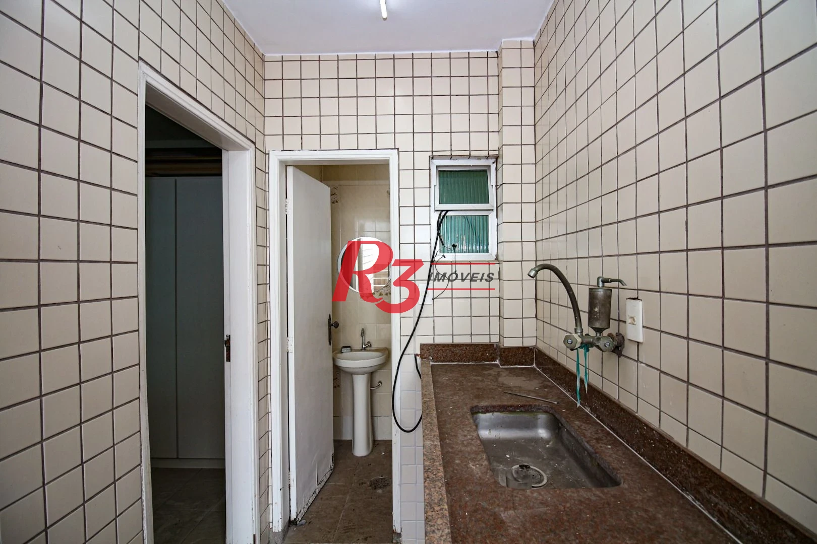 Cobertura com 3 dormitórios à venda, 246 m² por R$ 1.400.000,00 - Ponta da Praia - Santos/SP