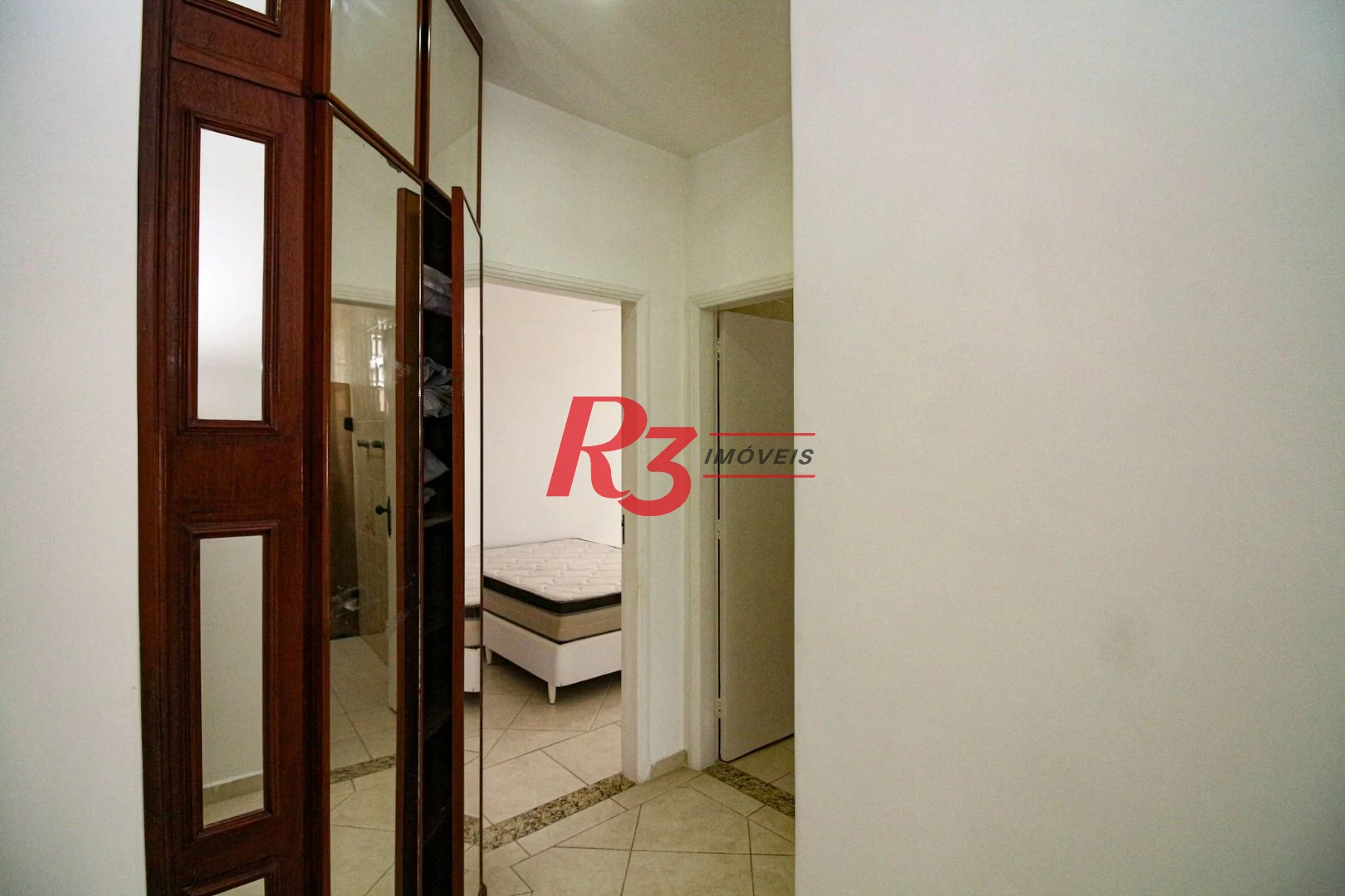Cobertura com 3 dormitórios à venda, 246 m² por R$ 1.400.000,00 - Ponta da Praia - Santos/SP