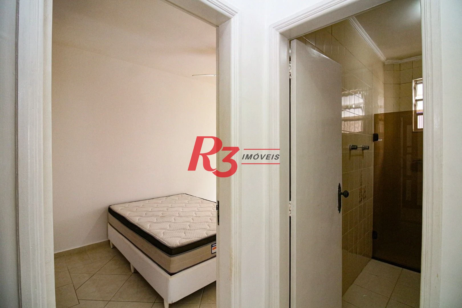 Cobertura com 3 dormitórios à venda, 246 m² por R$ 1.400.000,00 - Ponta da Praia - Santos/SP
