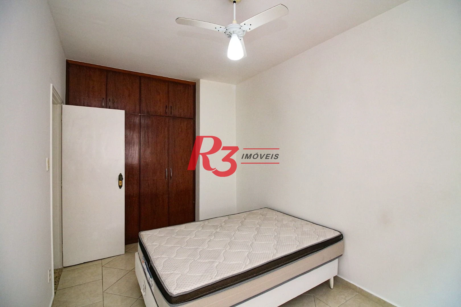Cobertura com 3 dormitórios à venda, 246 m² por R$ 1.400.000,00 - Ponta da Praia - Santos/SP