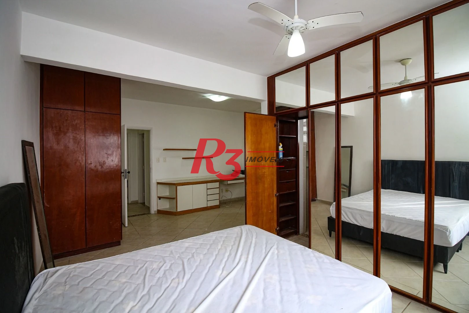 Cobertura com 3 dormitórios à venda, 246 m² por R$ 1.400.000,00 - Ponta da Praia - Santos/SP
