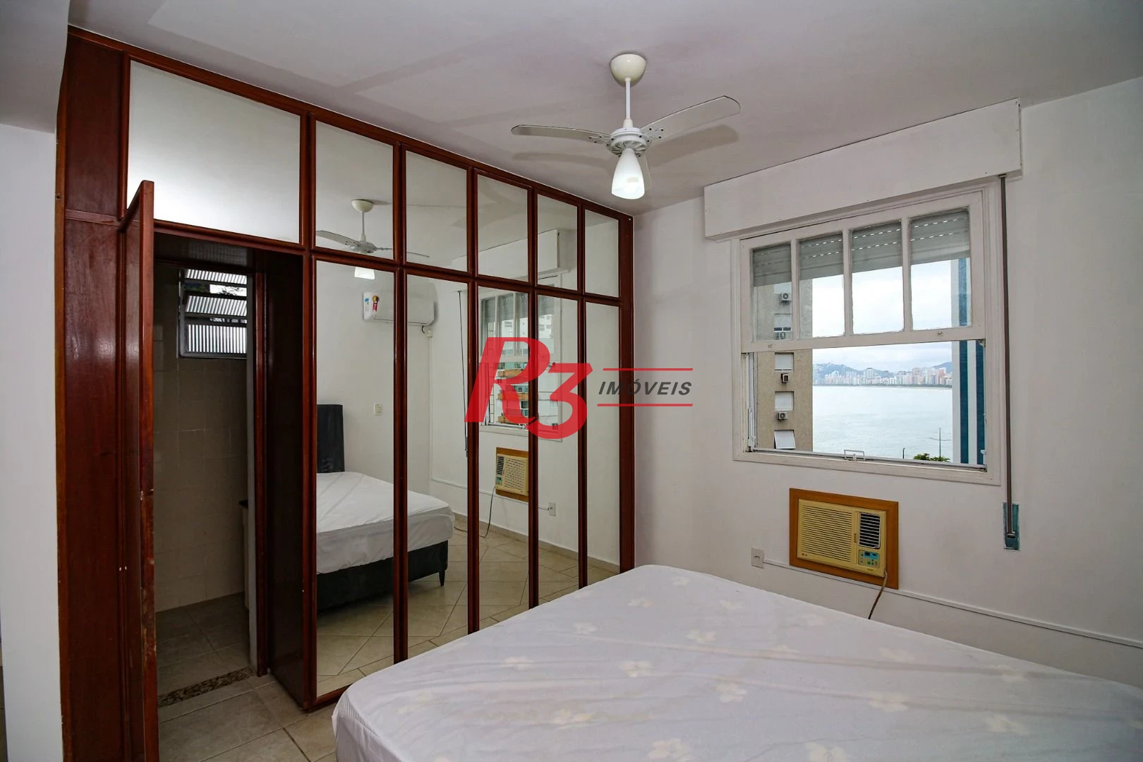 Cobertura com 3 dormitórios à venda, 246 m² por R$ 1.400.000,00 - Ponta da Praia - Santos/SP