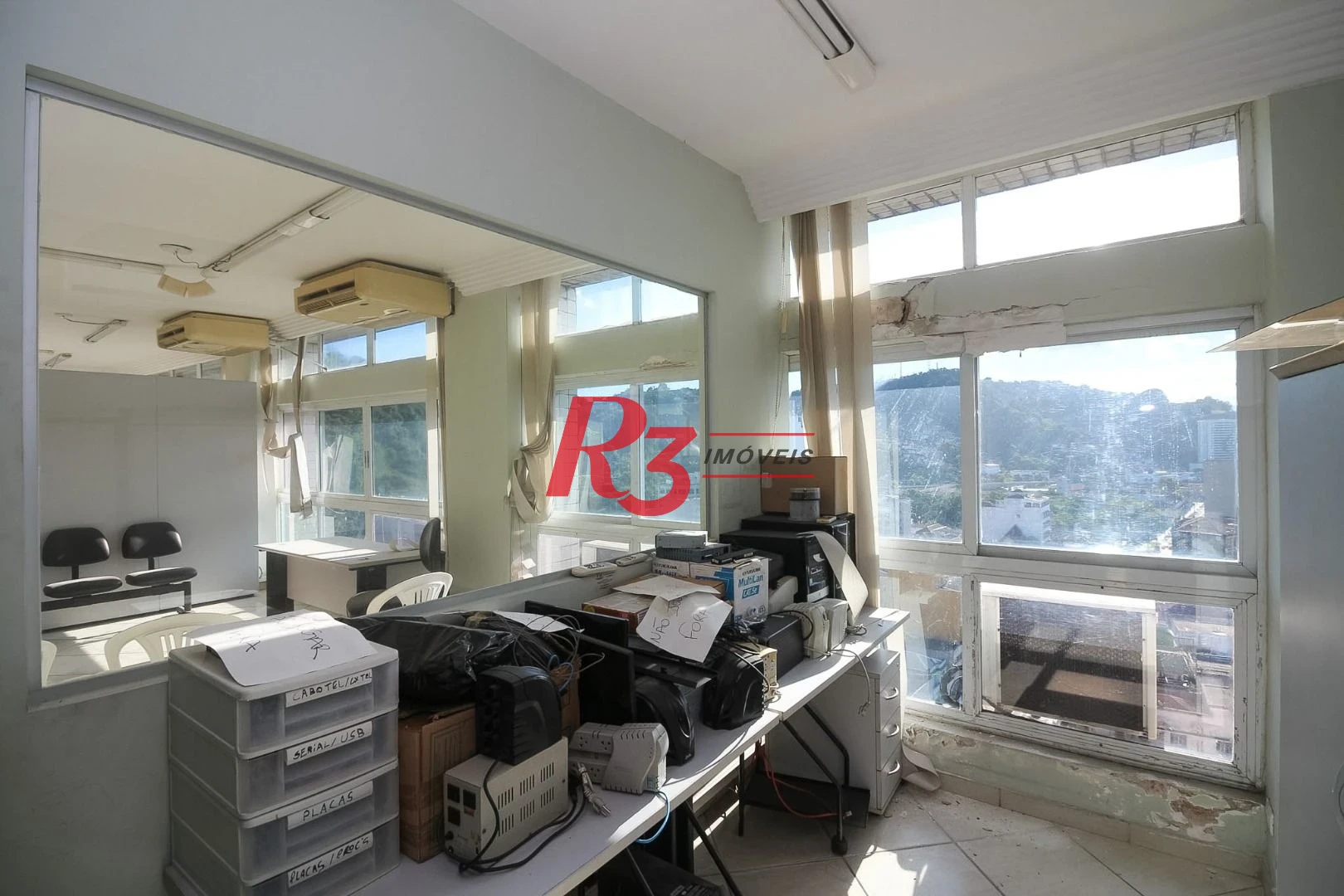 Sala à venda, 78 m² por R$ 268.000,00 - Centro - Santos/SP