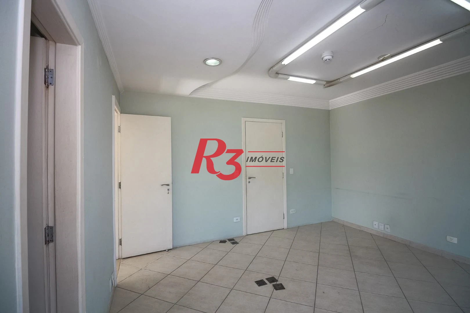 Sala à venda, 63 m² por R$ 250.000,00 - Centro - Santos/SP