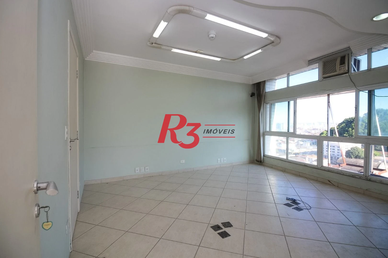 Sala à venda, 63 m² por R$ 250.000,00 - Centro - Santos/SP