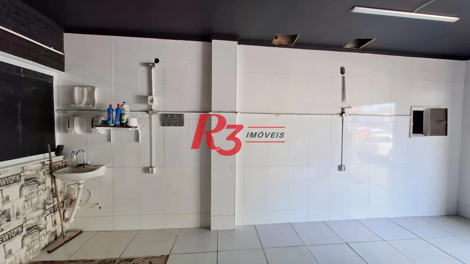Loja à venda, com 88 m²,
