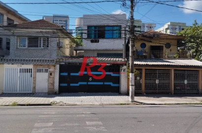 Excelente prédio para fins residenciais ou comerciais.