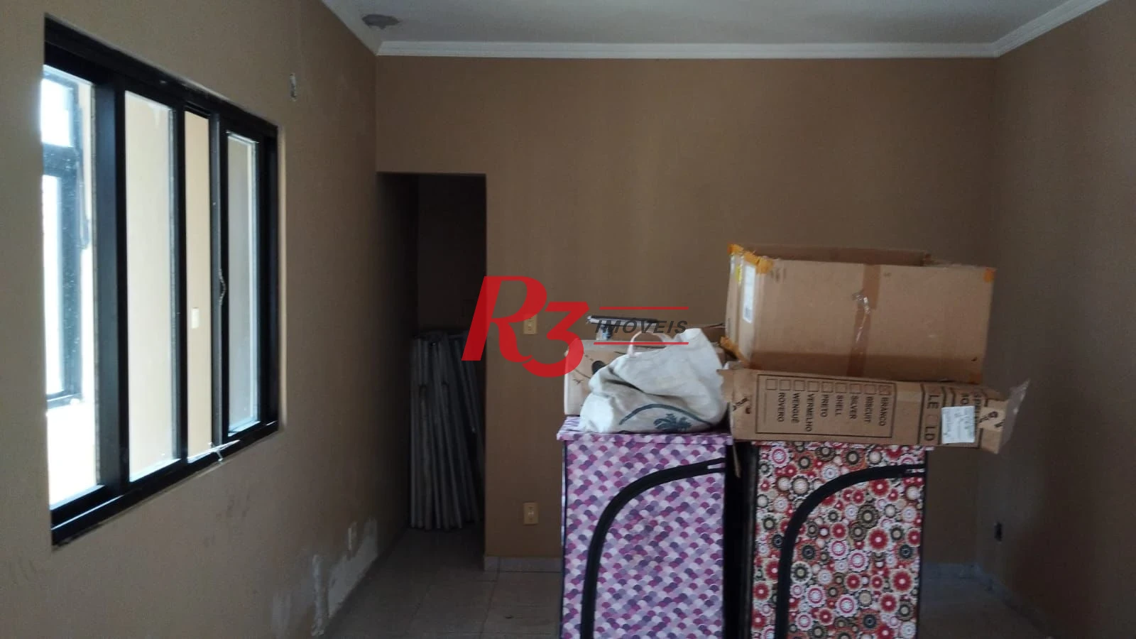 Excelente prédio para fins residenciais ou comerciais.