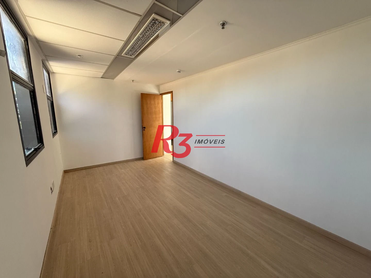 Sala à venda, 83 m² por R$ 350.000,00 - Marapé - Santos/SP