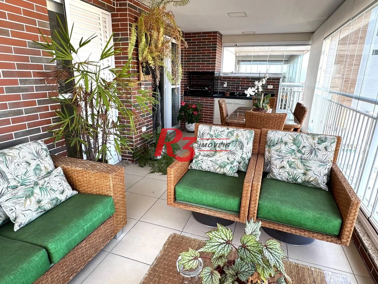 Apartamento com 3 dormitórios à venda, 124 m² por R$ 2.180.000,00 - Boqueirão - Santos/SP