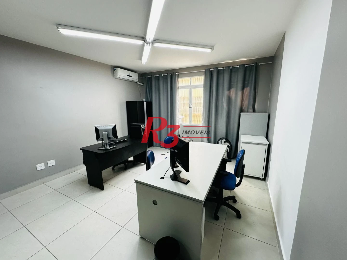 Sala, 89 m² - venda por R$ 300.000,00 ou aluguel por R$ 3.727,00/mês - Centro - Santos/SP