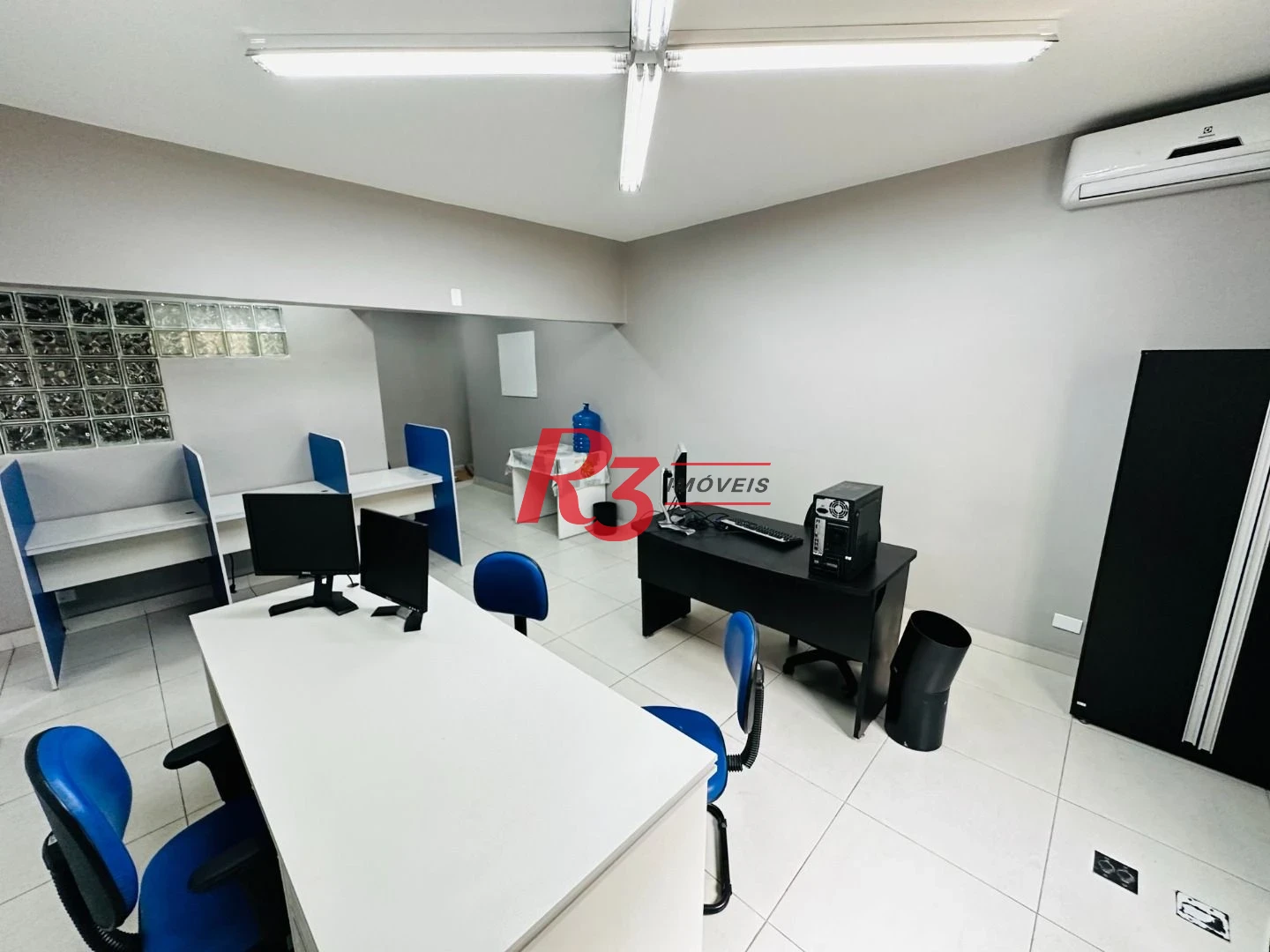 Sala, 89 m² - venda por R$ 300.000,00 ou aluguel por R$ 3.727,00/mês - Centro - Santos/SP