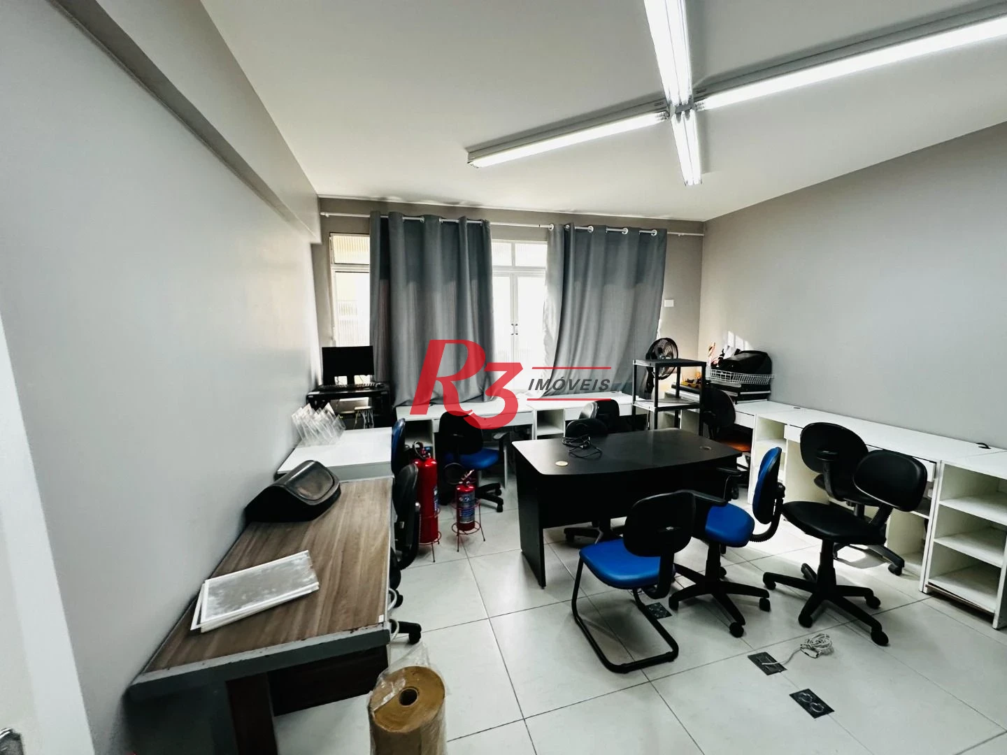 Sala, 89 m² - venda por R$ 300.000,00 ou aluguel por R$ 3.727,00/mês - Centro - Santos/SP