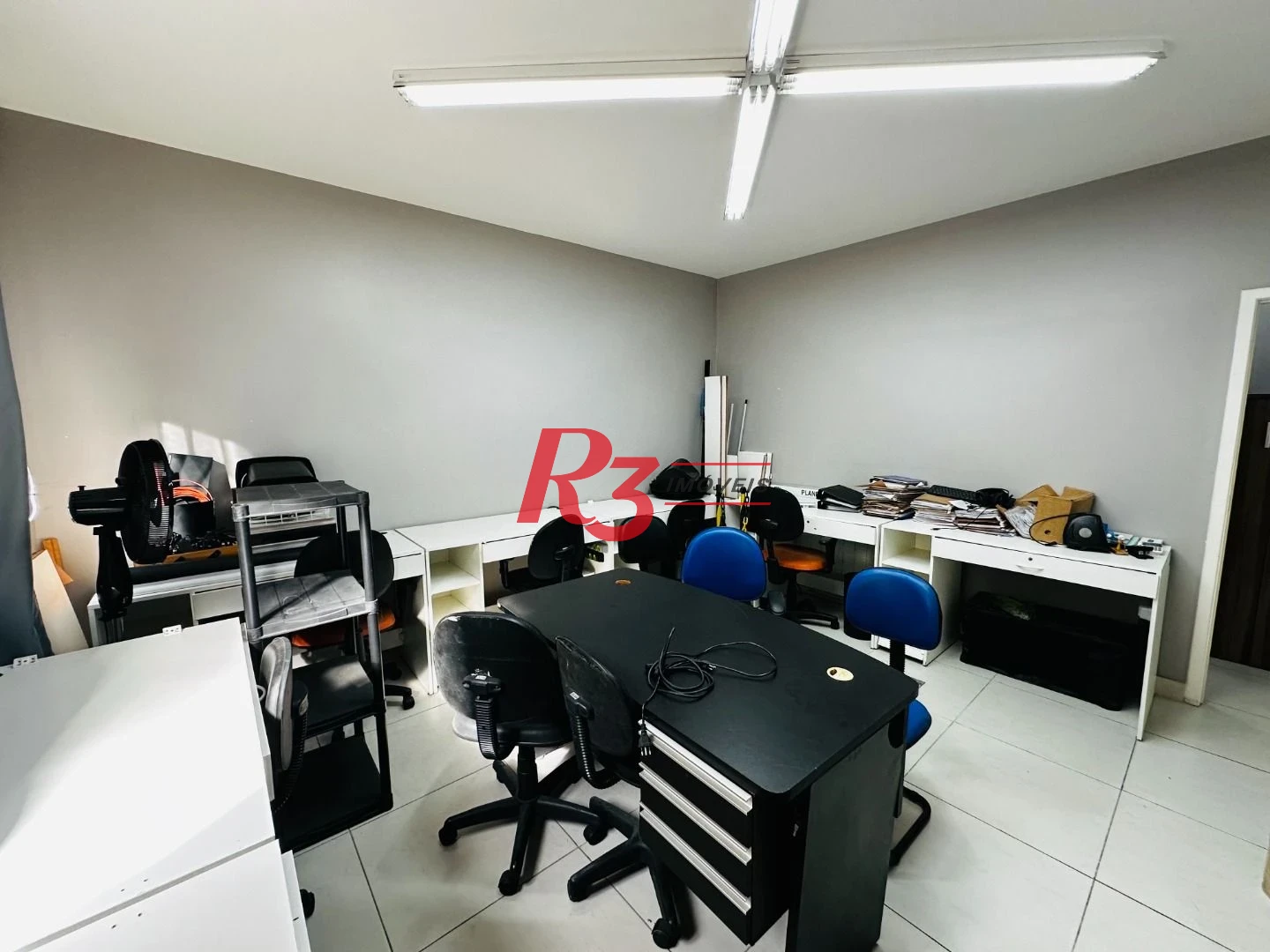 Sala, 89 m² - venda por R$ 300.000,00 ou aluguel por R$ 3.727,00/mês - Centro - Santos/SP