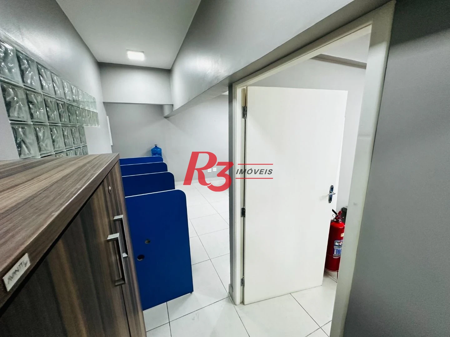 Sala, 89 m² - venda por R$ 300.000,00 ou aluguel por R$ 3.727,00/mês - Centro - Santos/SP