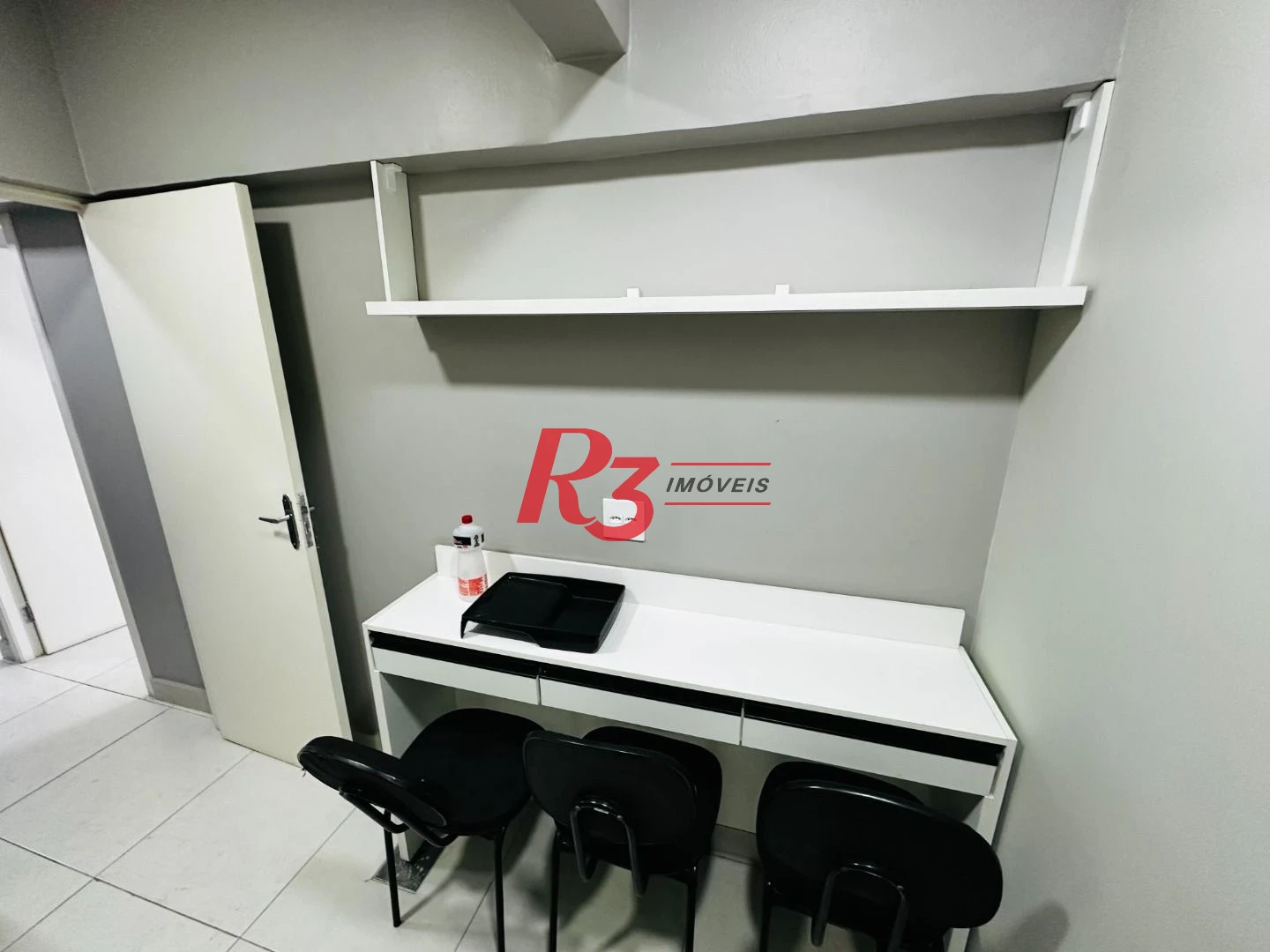 Sala, 89 m² - venda por R$ 300.000,00 ou aluguel por R$ 3.727,00/mês - Centro - Santos/SP