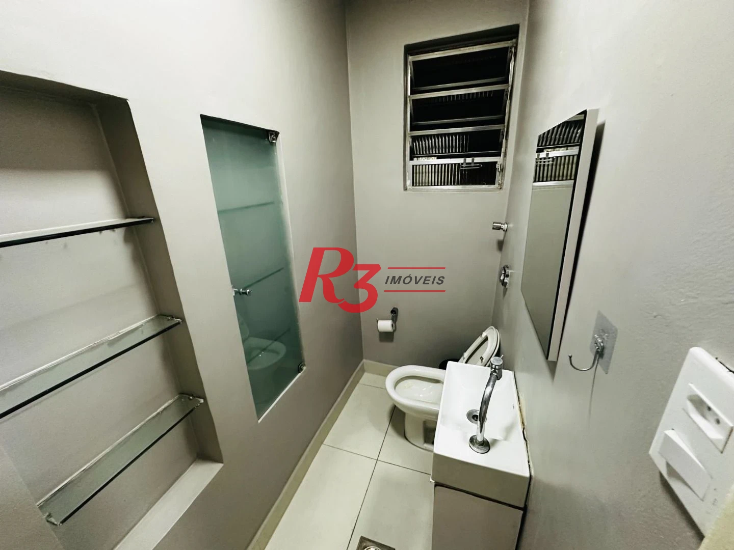Sala, 89 m² - venda por R$ 300.000,00 ou aluguel por R$ 3.727,00/mês - Centro - Santos/SP
