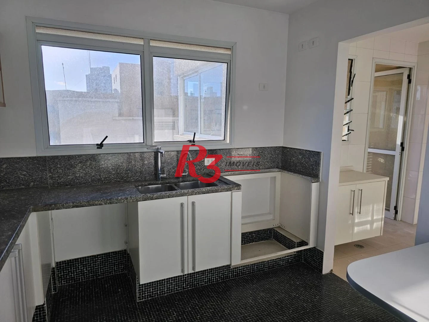 Apartamento com 3 dormitórios, 160 m² - venda por R$ 2.500.000,00 ou aluguel por R$ 14.500,00/mês - Boqueirão - Santos/SP