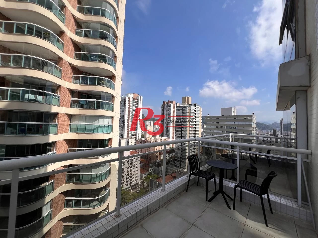 Flat com 1 dormitório à venda, 36 m² por R$ 583.000,00 - Gonzaga - Santos/SP