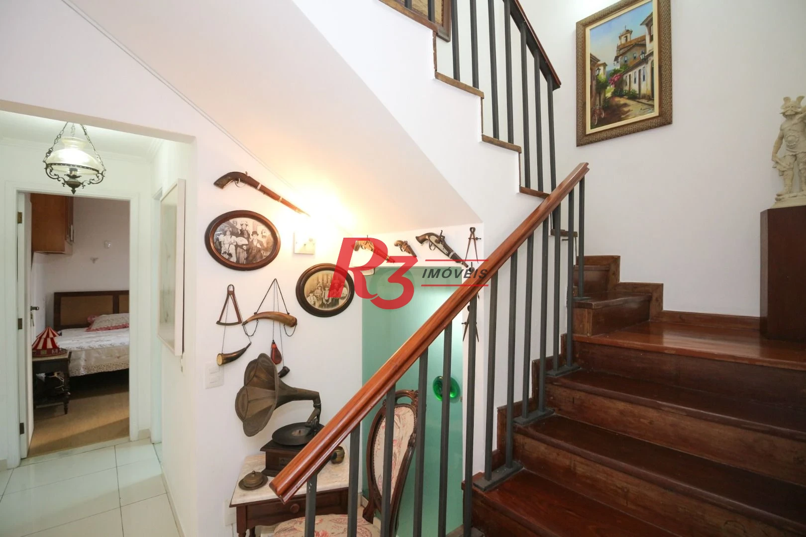 Espetacular cobertura duplex a venda no Embaré, com piscina vista mar e churrasqueira, 3 quartos, 2 suítes,  2 vagas demarcadas, condição imperdível!!