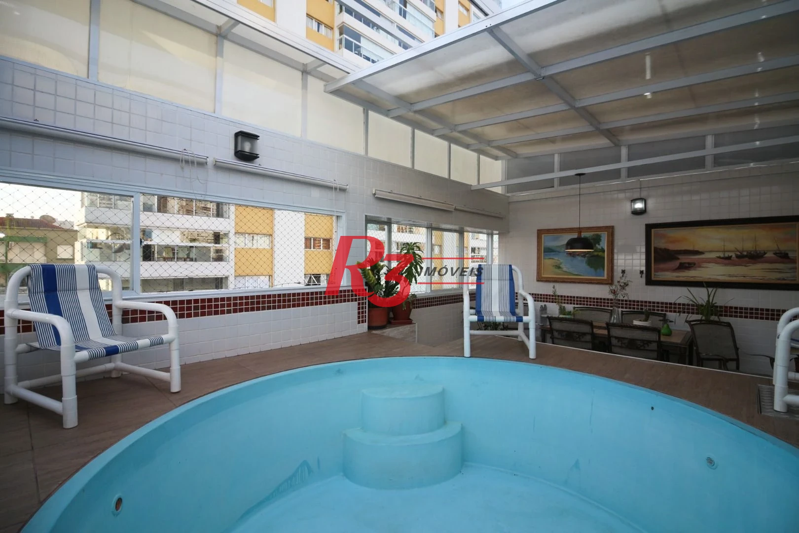 Espetacular cobertura duplex a venda no Embaré, com piscina vista mar e churrasqueira, 3 quartos, 2 suítes,  2 vagas demarcadas, condição imperdível!!