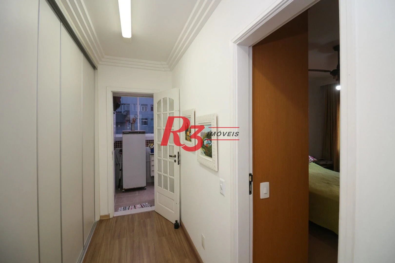Espetacular cobertura duplex a venda no Embaré, com piscina vista mar e churrasqueira, 3 quartos, 2 suítes,  2 vagas demarcadas, condição imperdível!!