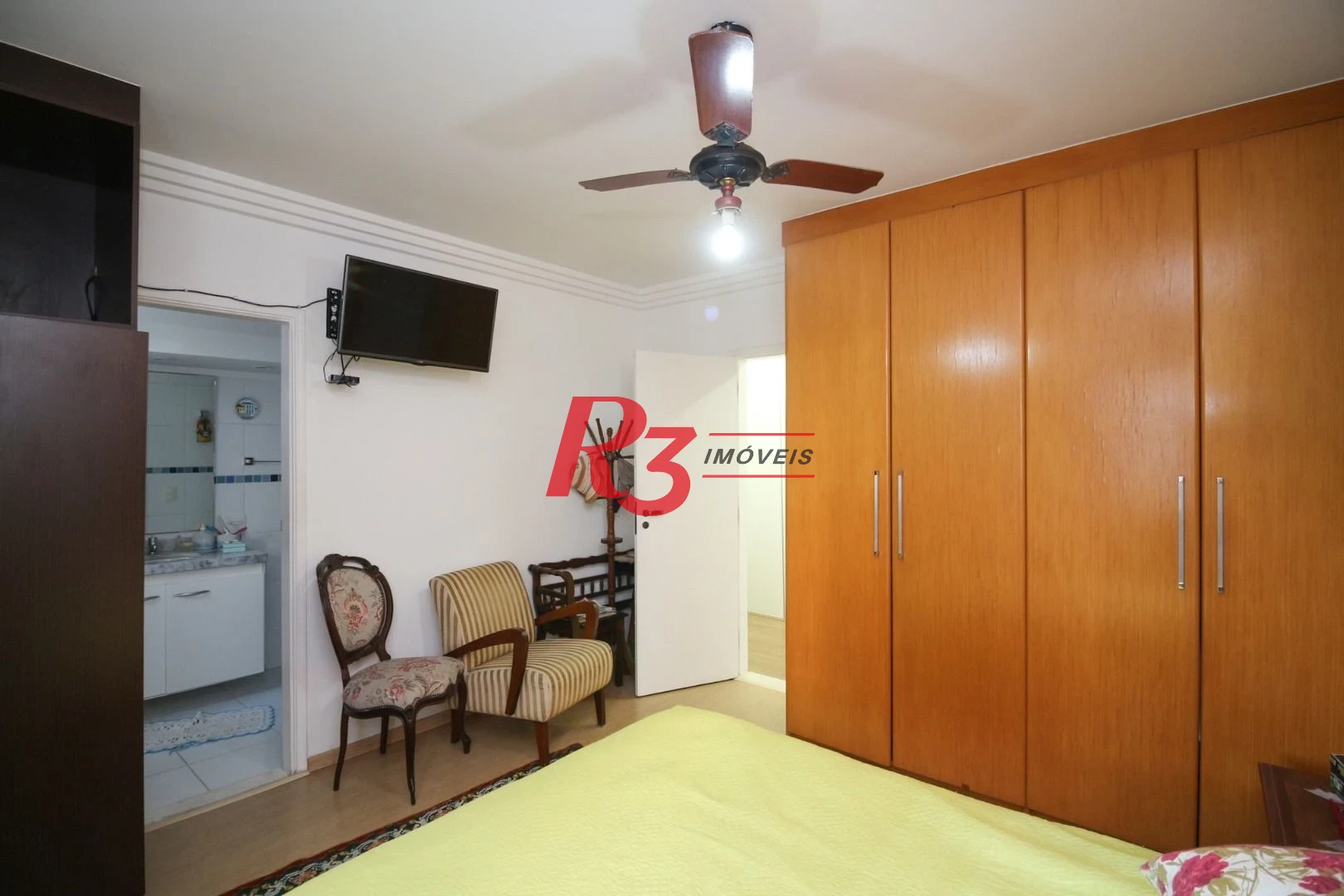 Espetacular cobertura duplex a venda no Embaré, com piscina vista mar e churrasqueira, 3 quartos, 2 suítes,  2 vagas demarcadas, condição imperdível!!
