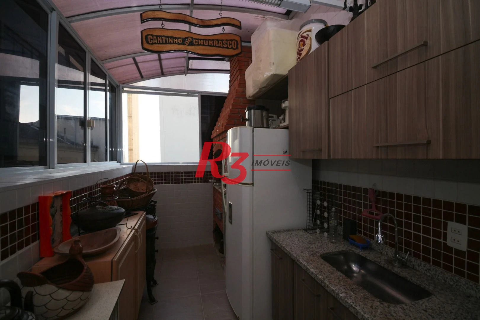 Espetacular cobertura duplex a venda no Embaré, com piscina vista mar e churrasqueira, 3 quartos, 2 suítes,  2 vagas demarcadas, condição imperdível!!