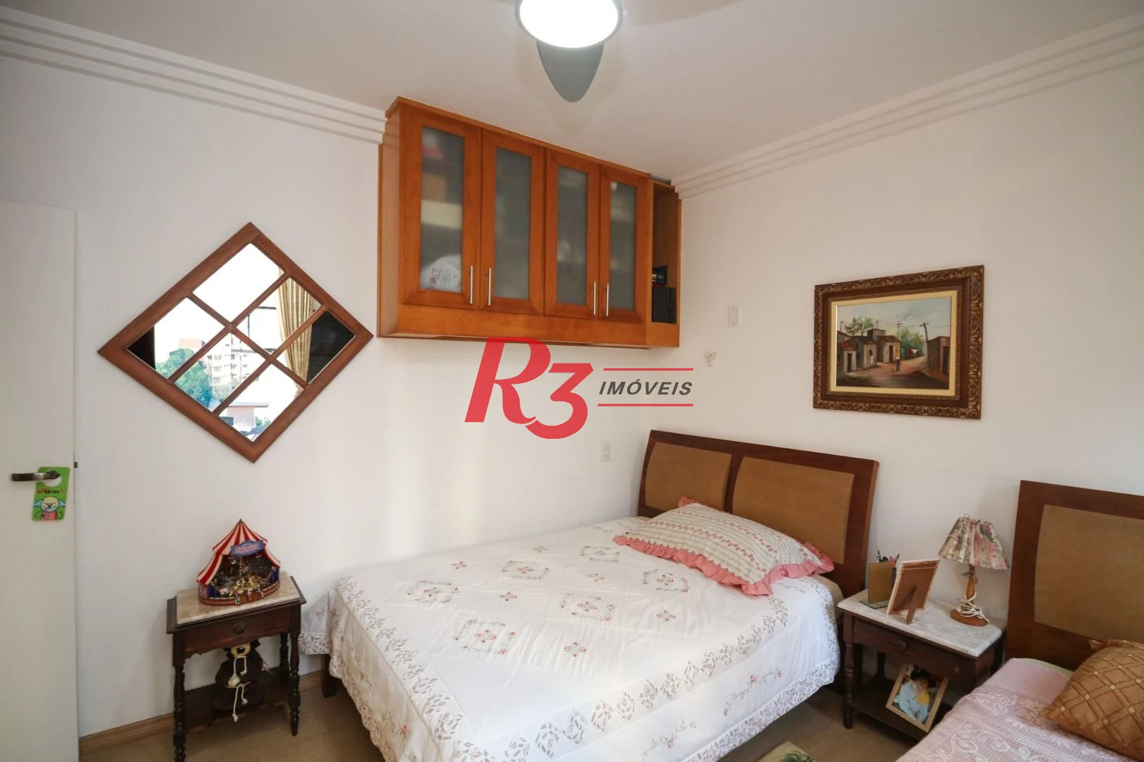 Espetacular cobertura duplex a venda no Embaré, com piscina vista mar e churrasqueira, 3 quartos, 2 suítes,  2 vagas demarcadas, condição imperdível!!