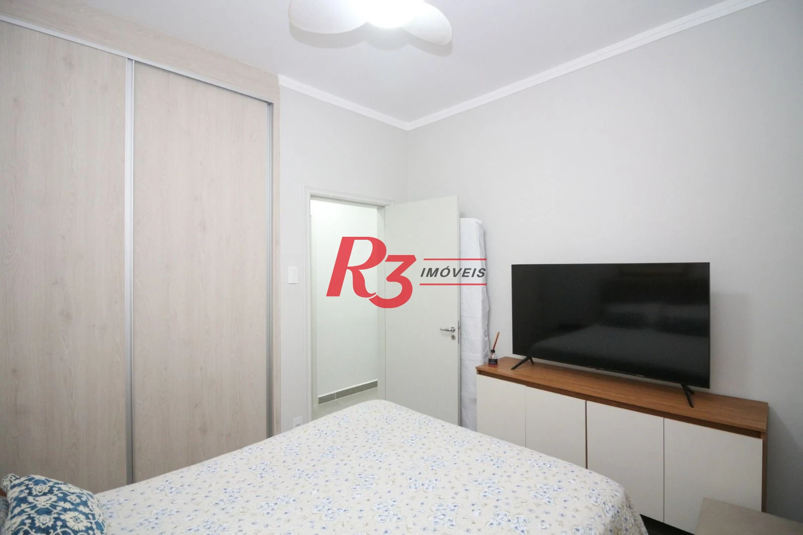Apartamento Reformado 3 quartos  em Santos